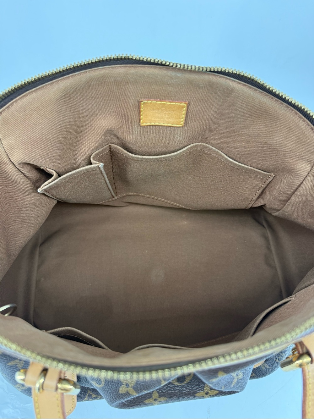 Louis Vuitton Tivoli GM Monogram Canvas Handle Bag - Picture 13 of 14
